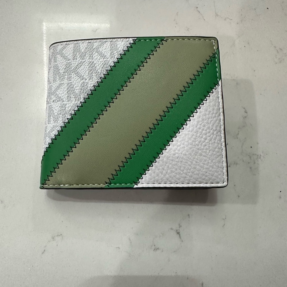 NWT Men’s Michael Kors Bifold Wallet with Coin Pocket